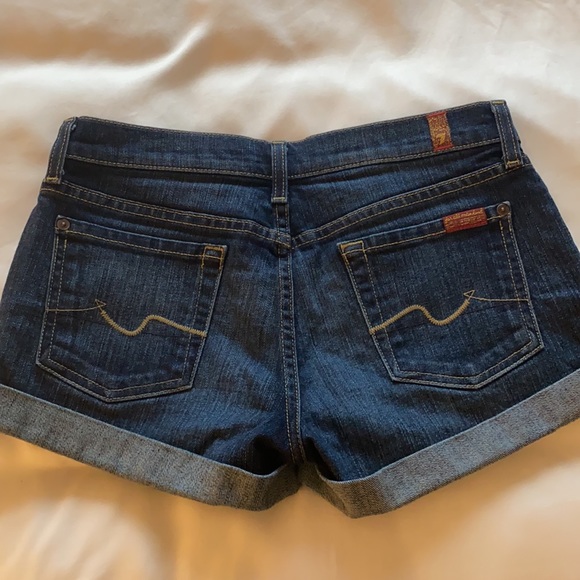 7 For All Mankind | Roll Up Jean Short - Picture 2 of 4